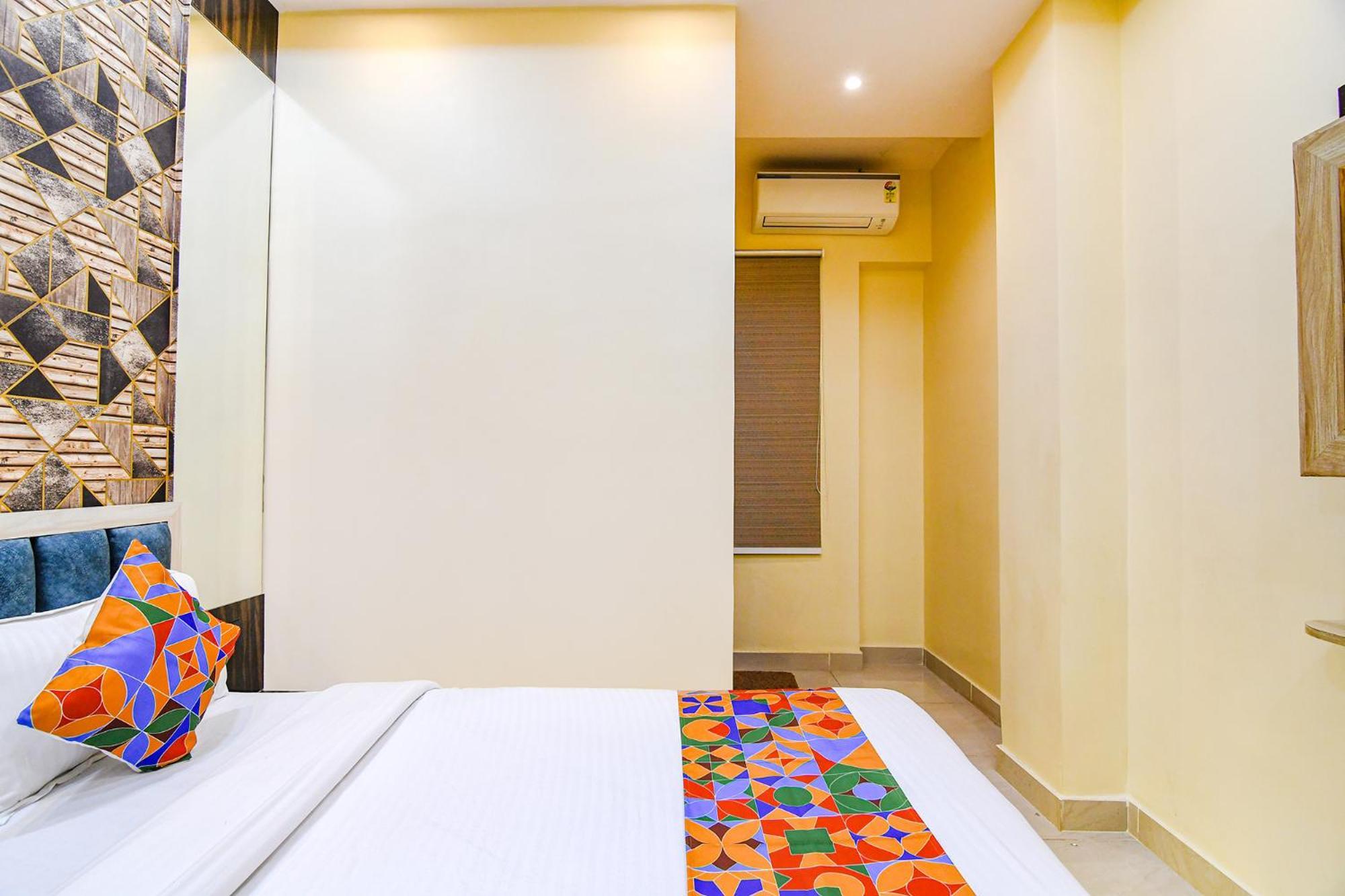 Fabhotel Royal Park Inn - Nr Eden Garden Stadium Kolkata Exterior photo
