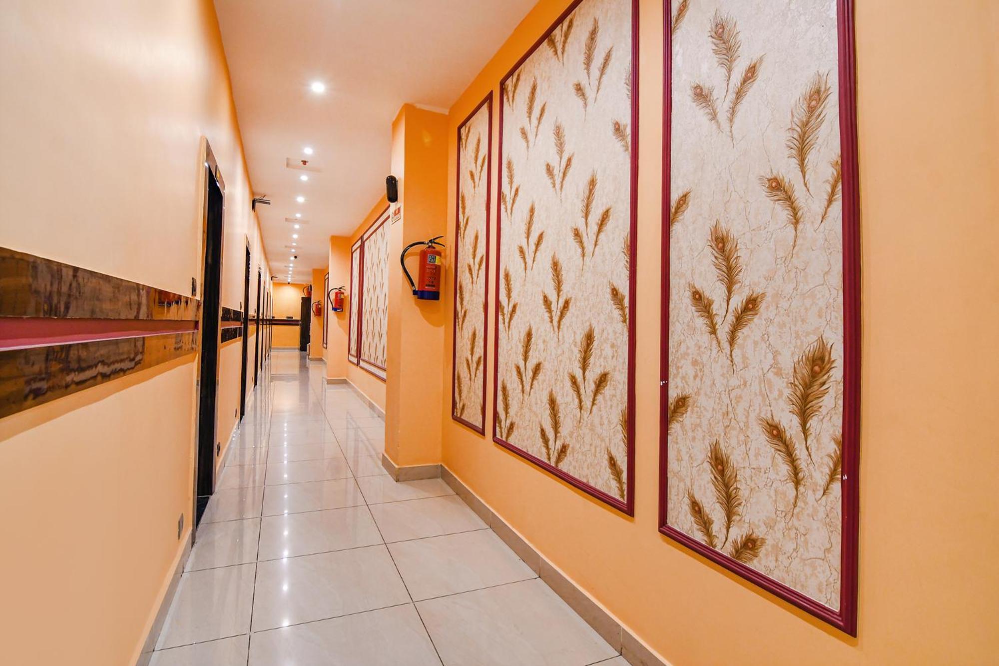 Fabhotel Royal Park Inn - Nr Eden Garden Stadium Kolkata Exterior photo