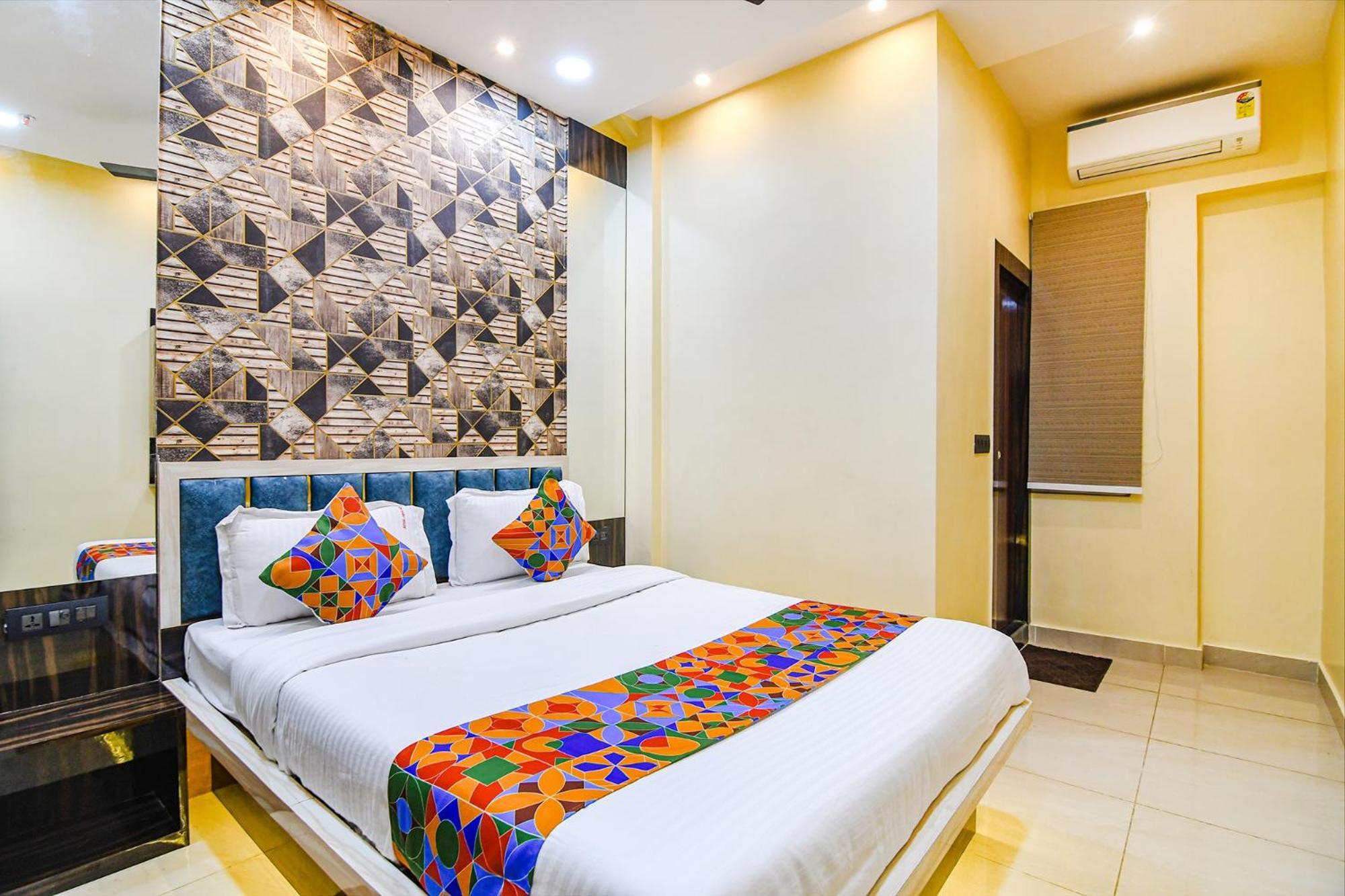 Fabhotel Royal Park Inn - Nr Eden Garden Stadium Kolkata Exterior photo